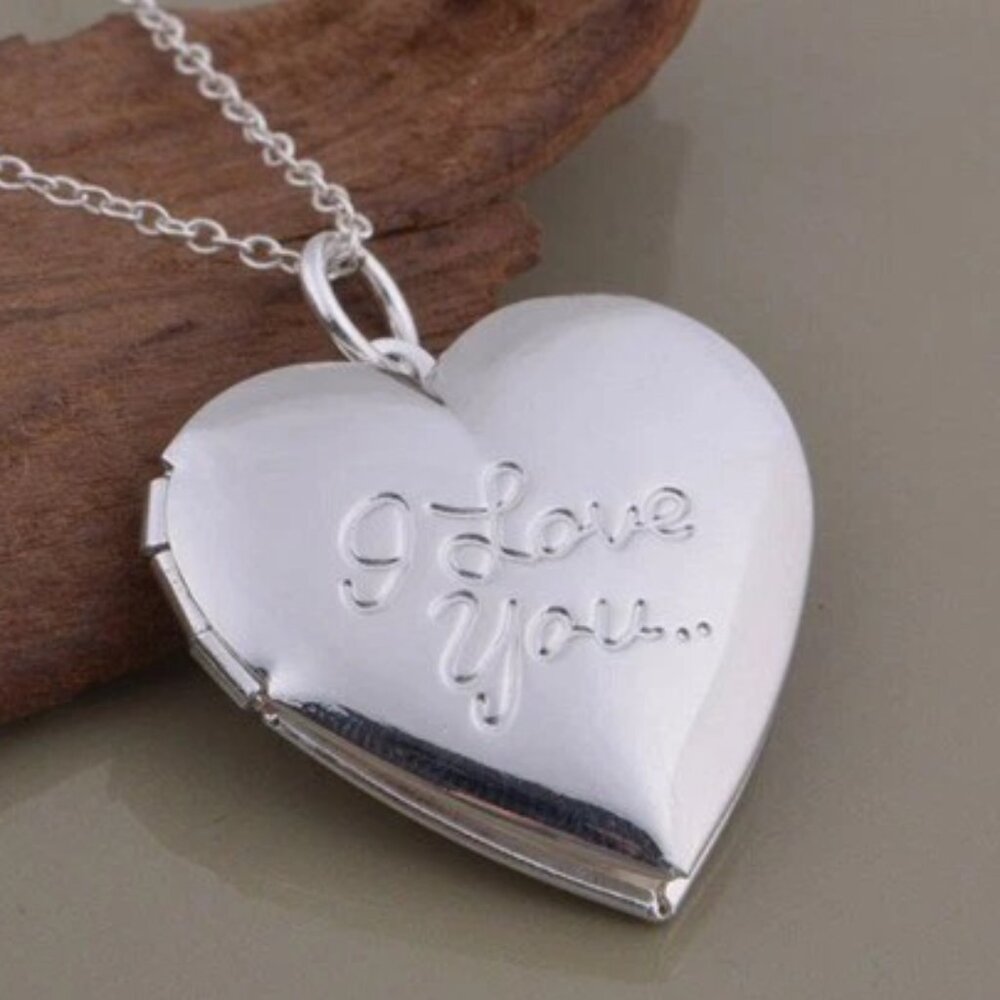 Women's 925 Sterling Silver Love Heart Photo Locket Pendant 18" Chain Necklace